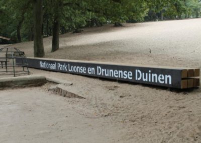 Entreebalken Natuurmonumenten Loonse en Drunense duinen