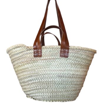 Rieten mand met leer