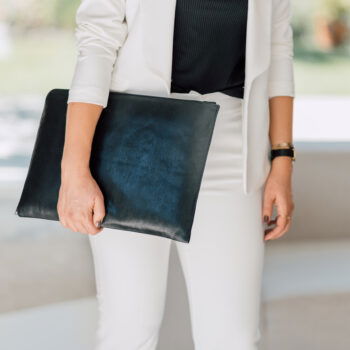 Leren laptophoes zwart