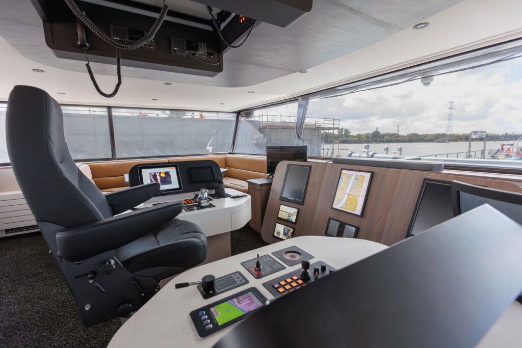mts viraya: maatwerk scheepsinterieur