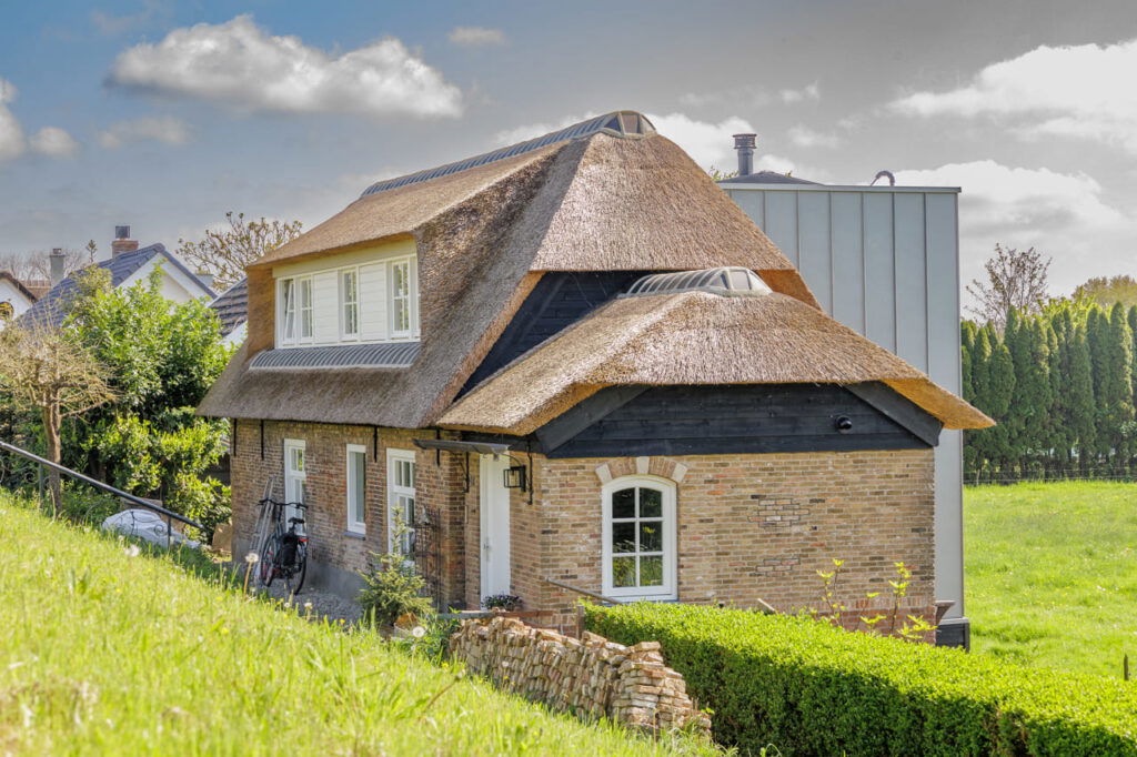 Renovatie rieten daken 6760