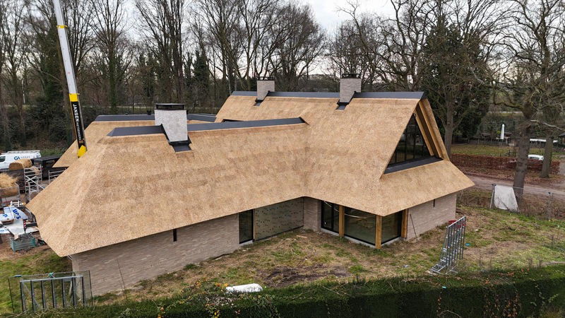 weert villa rietdekkersbedrijf jansen rietdekkers