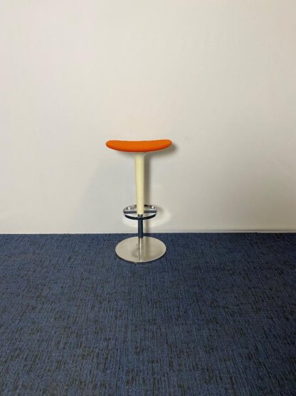 Arper Babar kruk, hoogte verstelbaar, oranje/wit/chroom - Afbeelding 2