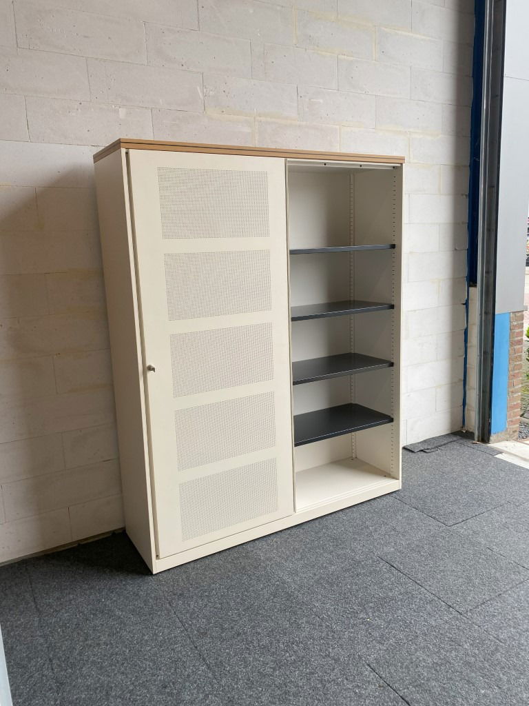 Schuifdeurkast Ahrend (akoestisch), gebroken wit, bamboe topblad, H 200 x B 160 x D 45 cm. - Afbeelding 5