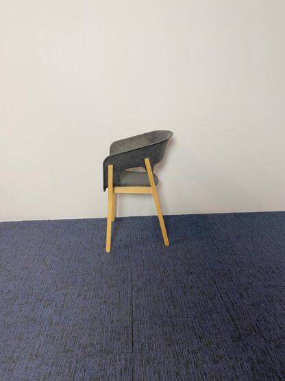 Vergaderstoel Kusch & Co 3000 Njord, donkergrijs, houten 4-poot onderstel - Afbeelding 4