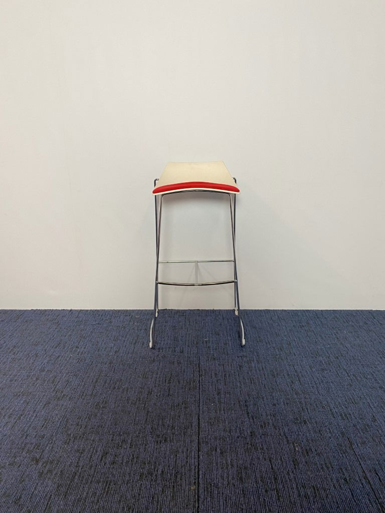 Barkruk Hoop, rode stof, chroom onderstel - Afbeelding 4