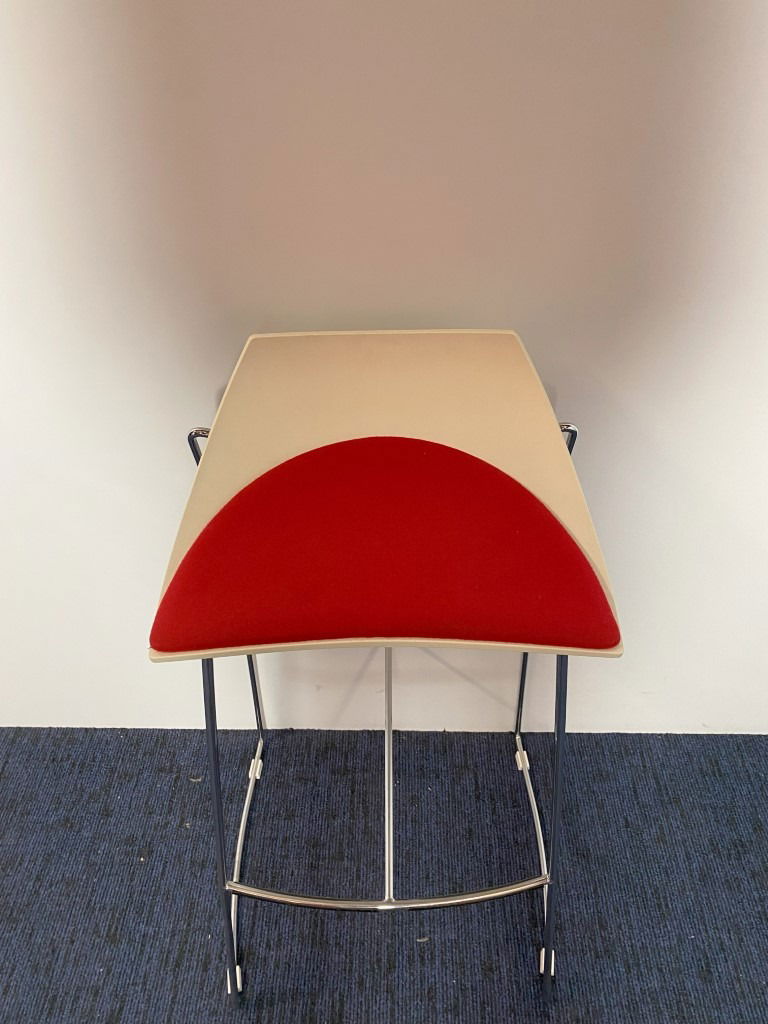 Barkruk Hoop, rode stof, chroom onderstel - Afbeelding 5