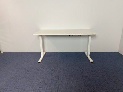 Zit/sta bureau Voortman (elektrisch), wit blad, wit onderstel, 160 x 80 cm. - Afbeelding 5