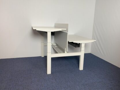 Bench zit/sta bureau Steelcase (elektrisch), wit blad, wit onderstel, 140 x 160 cm. - Afbeelding 4