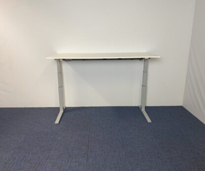 Zit/sta bureau Bene (elektrisch), wit blad, aluminium onderstel, 180 x 80 cm. - Afbeelding 3