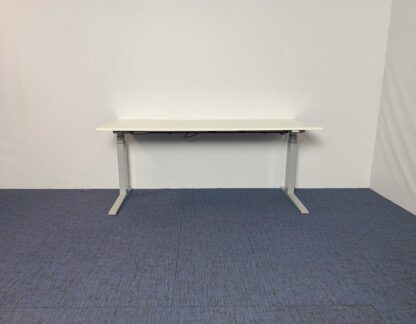 Zit/sta bureau Bene (elektrisch), wit blad, aluminium onderstel, 180 x 80 cm. - Afbeelding 6