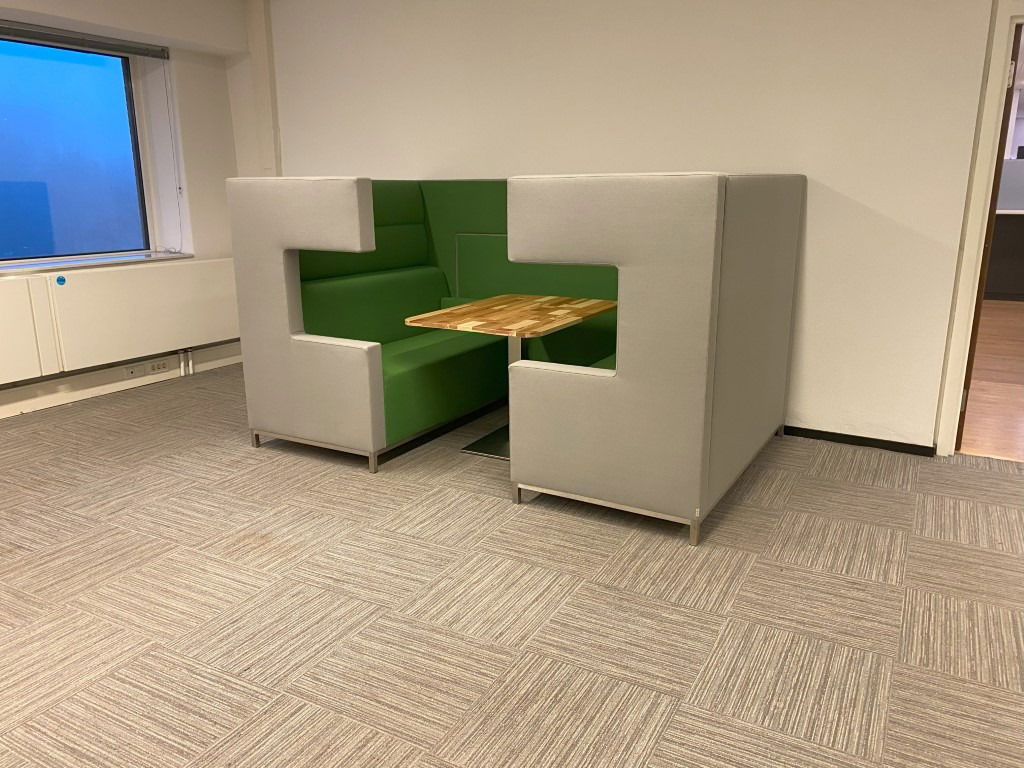 Ahrend Loungescape akoestische set, groen/grijs, H 142 x B 250 x D 162 cm.