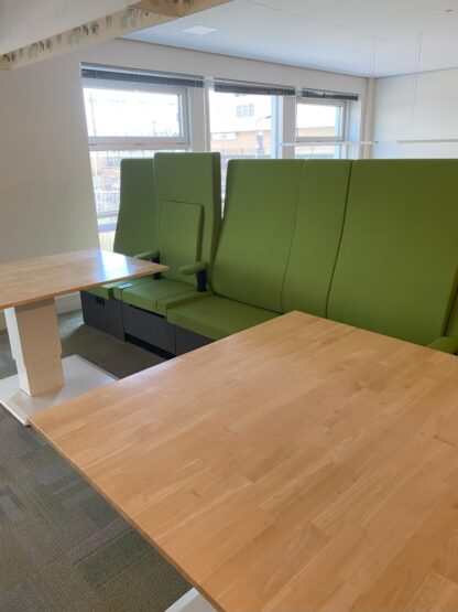 Prachtige Ahrend 750 lounge set, groene stof - incl. tafel - Afbeelding 6