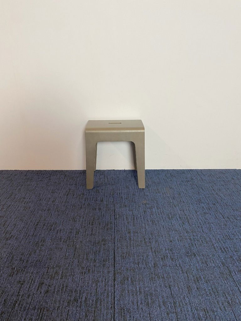 Kruk Bla Station Bimbo - design Peter Brandt - donkergrijs - Afbeelding 4