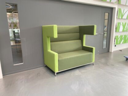 Treinbank Ahrend Loungescape (akoestisch), groen/lichtgroen, H 142 x B 160 x D 86 cm.