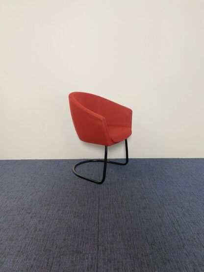 Vergaderstoel Artifort Megan (design), rood, zwart onderstel - Afbeelding 2