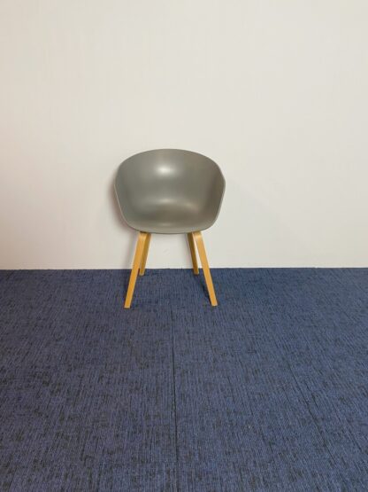 Vergaderstoel HAY About A Chair AAC 22 - antraciet, eiken frame - Afbeelding 3