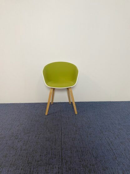 Vergaderstoel HAY About A Chair 'AAC' 22 - groen/wit, eiken onderstel - Afbeelding 3