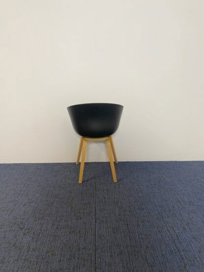 Vergaderstoel HAY About A Chair AAC 22 - zwart, eiken onderstel - Afbeelding 5