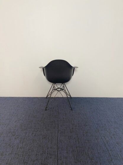 Vergaderstoel Vitra Eames DAR - zwart, zwart onderstel - Afbeelding 5