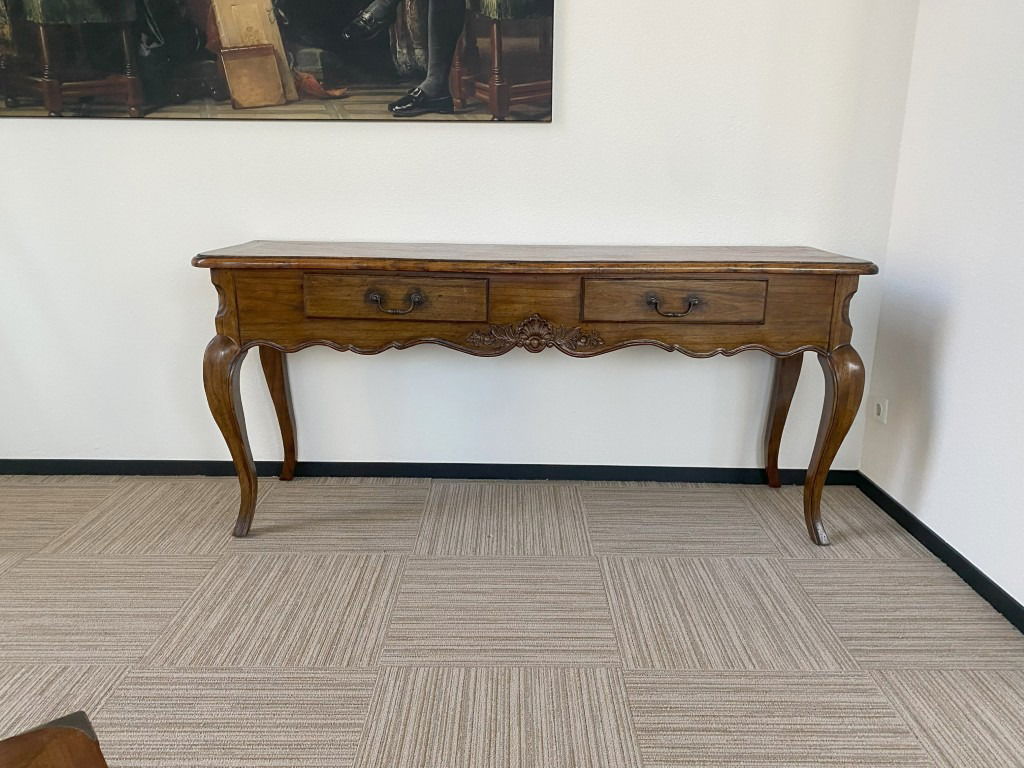 Vintage dressoirkast, donker kersenhout, H 79 x B 175 x D 50 cm.