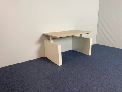 Zit/sta bureau Vepa (elektrisch), licht eiken blad, wit onderstel, 120 x 80 cm. (incl. fliptop) - Afbeelding 4