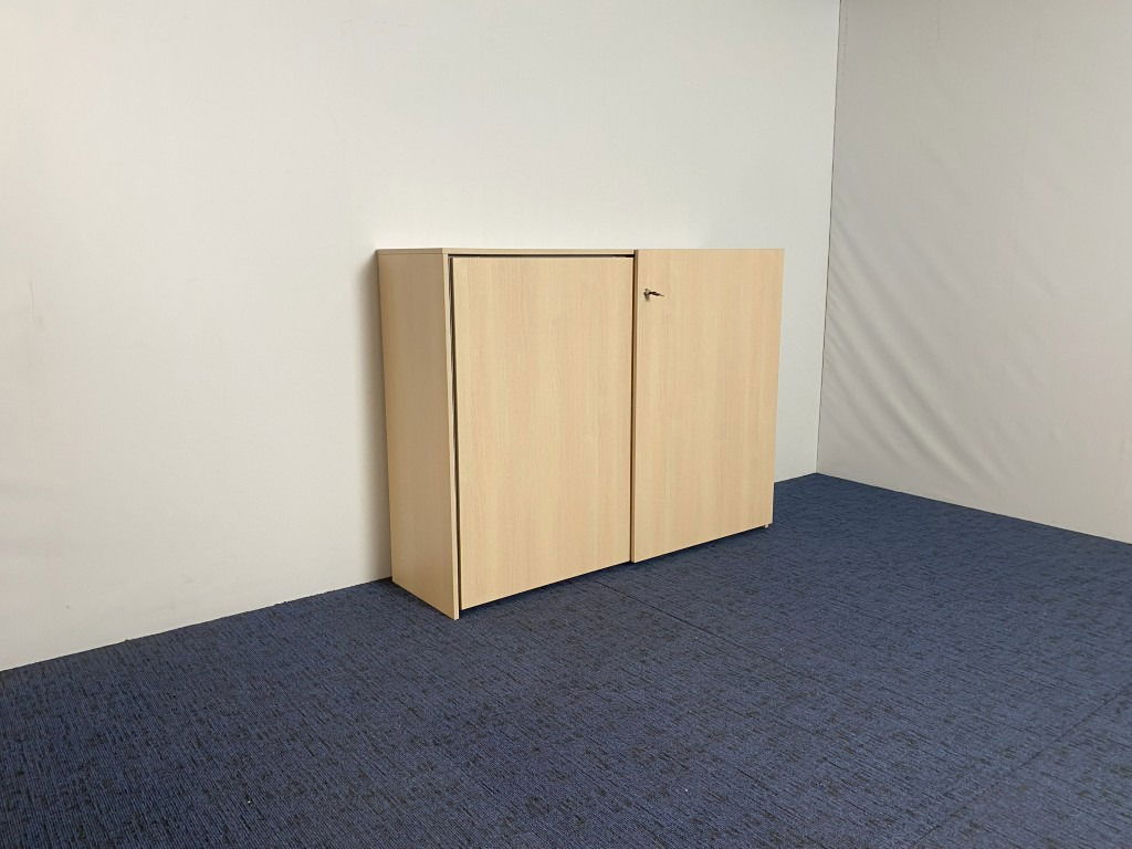 Schuifdeurkast Vepa, licht eiken, H 120 x B 160 x D 45 cm.