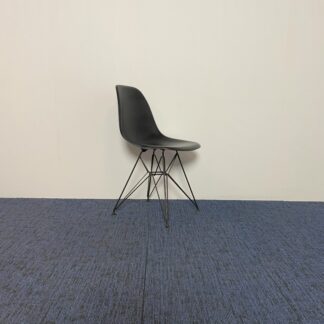Vergaderstoel Vitra Eames DSR, zwart, zwart onderstel