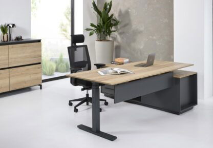 Zit/sta directiebureau Cube, Eiken Naturel blad, antraciet onderstel, 224 x 180 cm. - Afbeelding 4