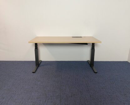 Zit/sta bureau Gispen (elektrisch), eiken blad, zwart onderstel, 160 x 80 cm. - Afbeelding 5
