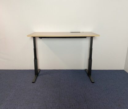 Zit/sta bureau Gispen (elektrisch), eiken blad, zwart onderstel, 160 x 80 cm. - Afbeelding 3