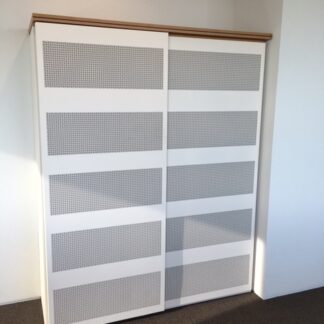Schuifdeurkast Aspa K1 (akoestisch), wit/crème, 200 x 160 x 53 cm.