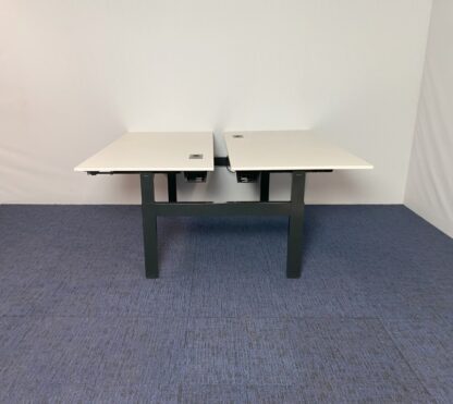 Bench bureau Ahrend Balance (slinger), wit blad, zwart onderstel, 160 x 170 cm. - Afbeelding 4