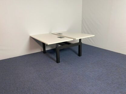 Bench bureau Gispen (slinger), wit blad, zwart onderstel, 160 x 170 cm. - Afbeelding 2