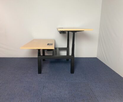 Bench zit/sta bureau Gispen (elektrisch), beuken blad, zwart onderstel, 160 x 170 cm. - Afbeelding 4