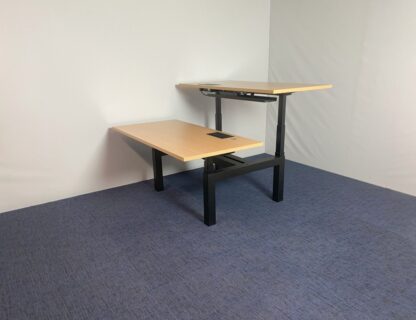 Bench zit/sta bureau Gispen (elektrisch), beuken blad, zwart onderstel, 160 x 170 cm. - Afbeelding 3