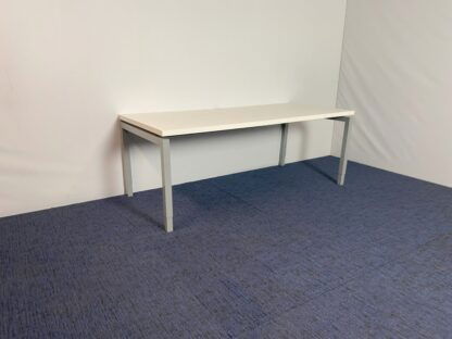 Bureau N-Line, wit blad, aluminium onderstel, 200 x 90 cm. - Afbeelding 3