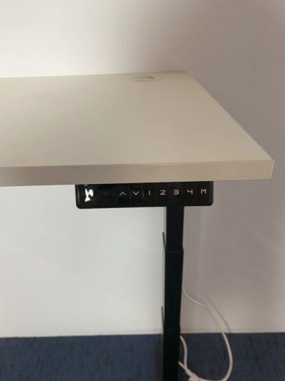 Zit/sta bureau (elektrisch), wit blad, zwart onderstel, 120 x 60 cm. - Afbeelding 6