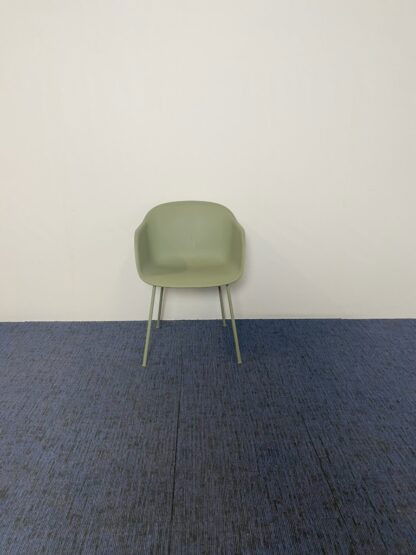 Vergaderstoel Muuto Fiber - dusty green - Afbeelding 3