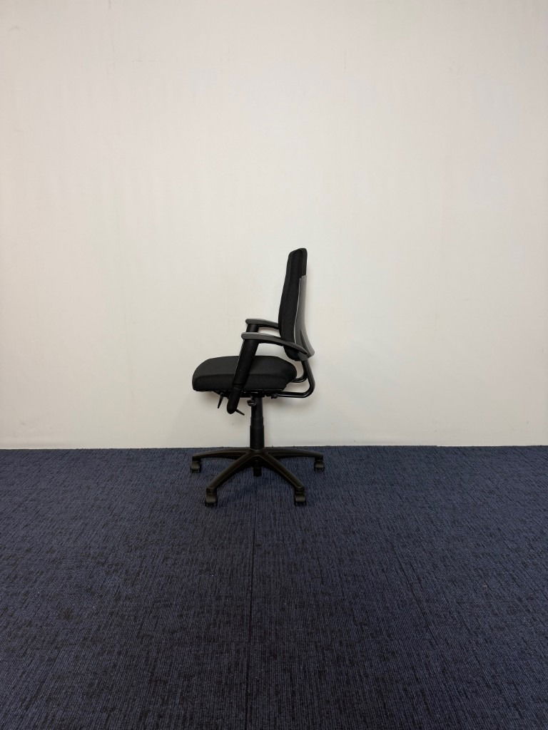 Bureaustoel Axia BMA, nieuw zwart gestoffeerd, zwart voetkruis - Afbeelding 4