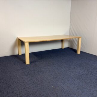 Vergadertafel, ahorn, hout, 240 x 120 cm.