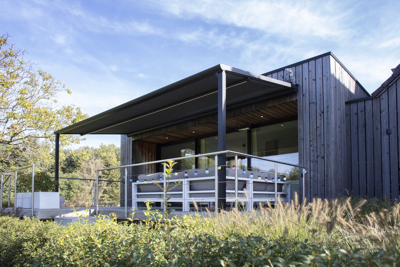 De Brustor B128 Pergola: de perfecte balans tussen design en functionaliteit