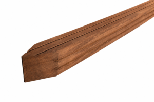 AZOBE paal geschaafd 65x65mm gepunt (V-groeven)
